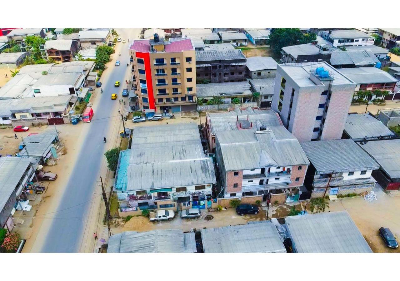 Naiveli-Palm Appartement Meuble Sobre Et Chic Douala Kültér fotó
